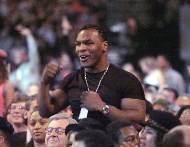 拳王泰森为什么称刘易斯是救命恩人?