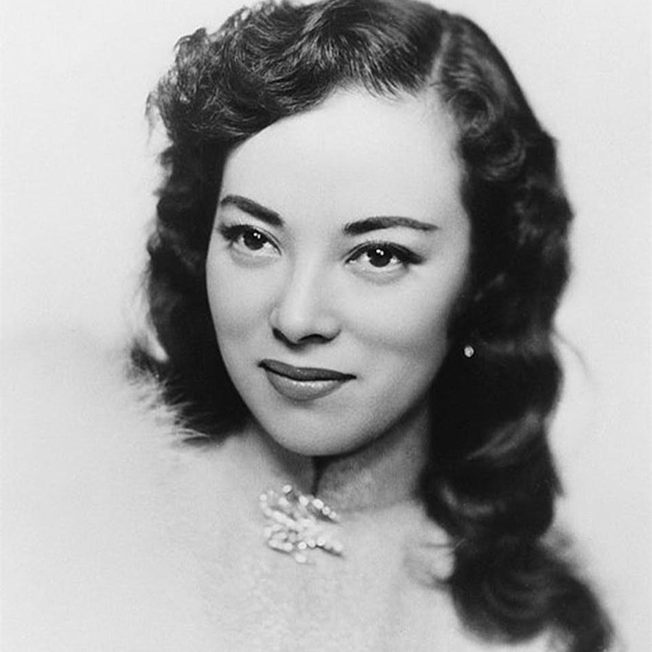 最美女汉奸被判死刑,枪决前拿出一件东西,当庭无罪释放