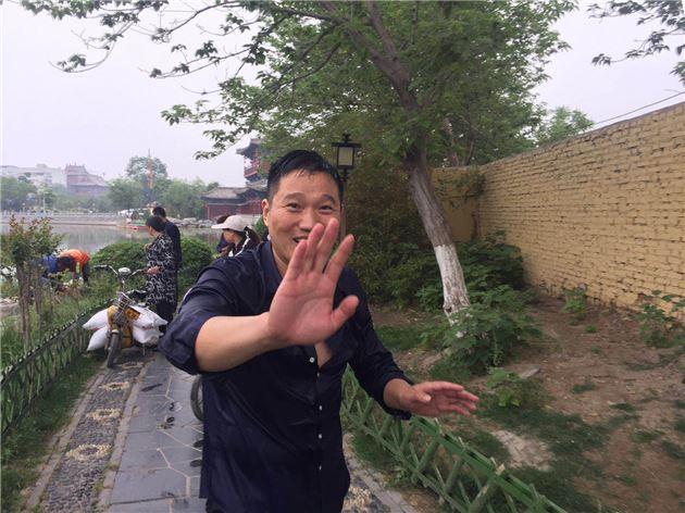 什么手援溺成语_防溺手生命安全手抄报(2)