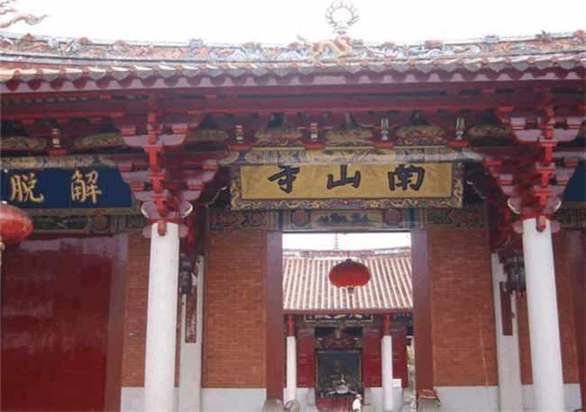 请你来探险"南山寺"第2天三亚国光豪生度假酒店位于三亚湾一线海景