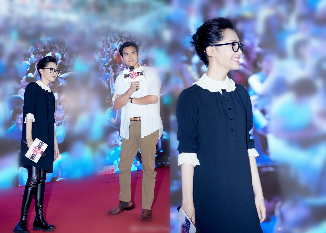 相差28岁,许晴穿娃娃领裙比关晓彤还要美,网友:双腿也比关美