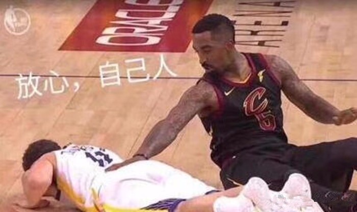 JR脑袋不清醒,就算詹姆斯超神了也没用!球迷神