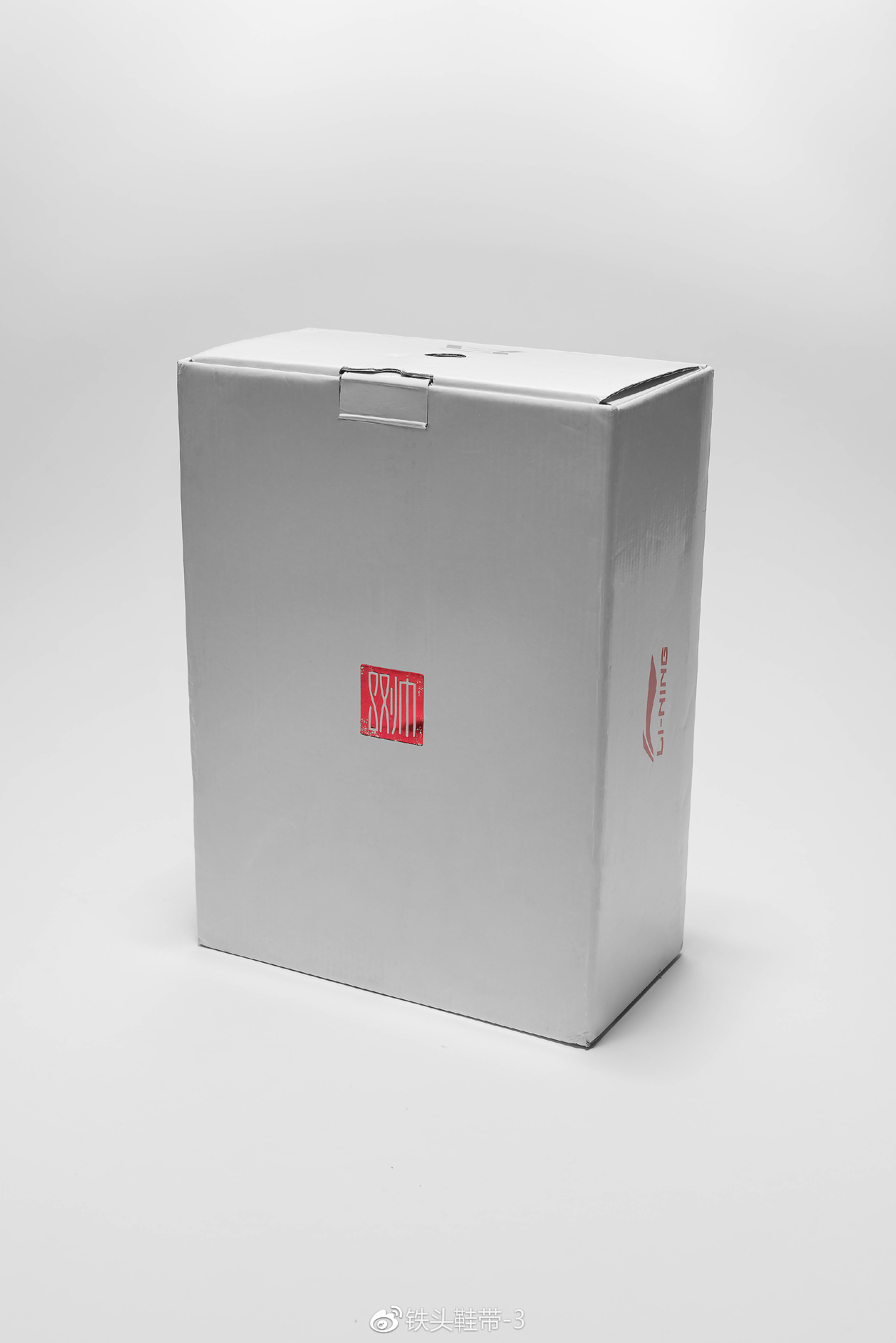 五彩斑斓的黑是可以存在的