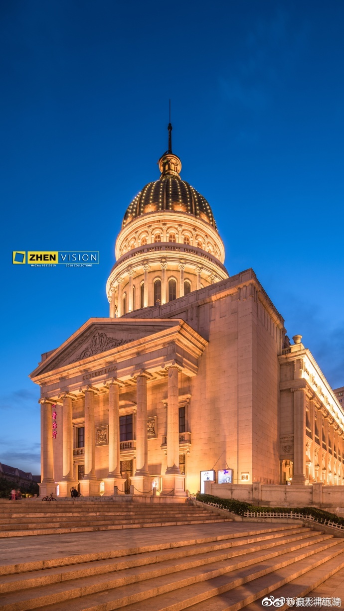 小白楼上的美丽风情