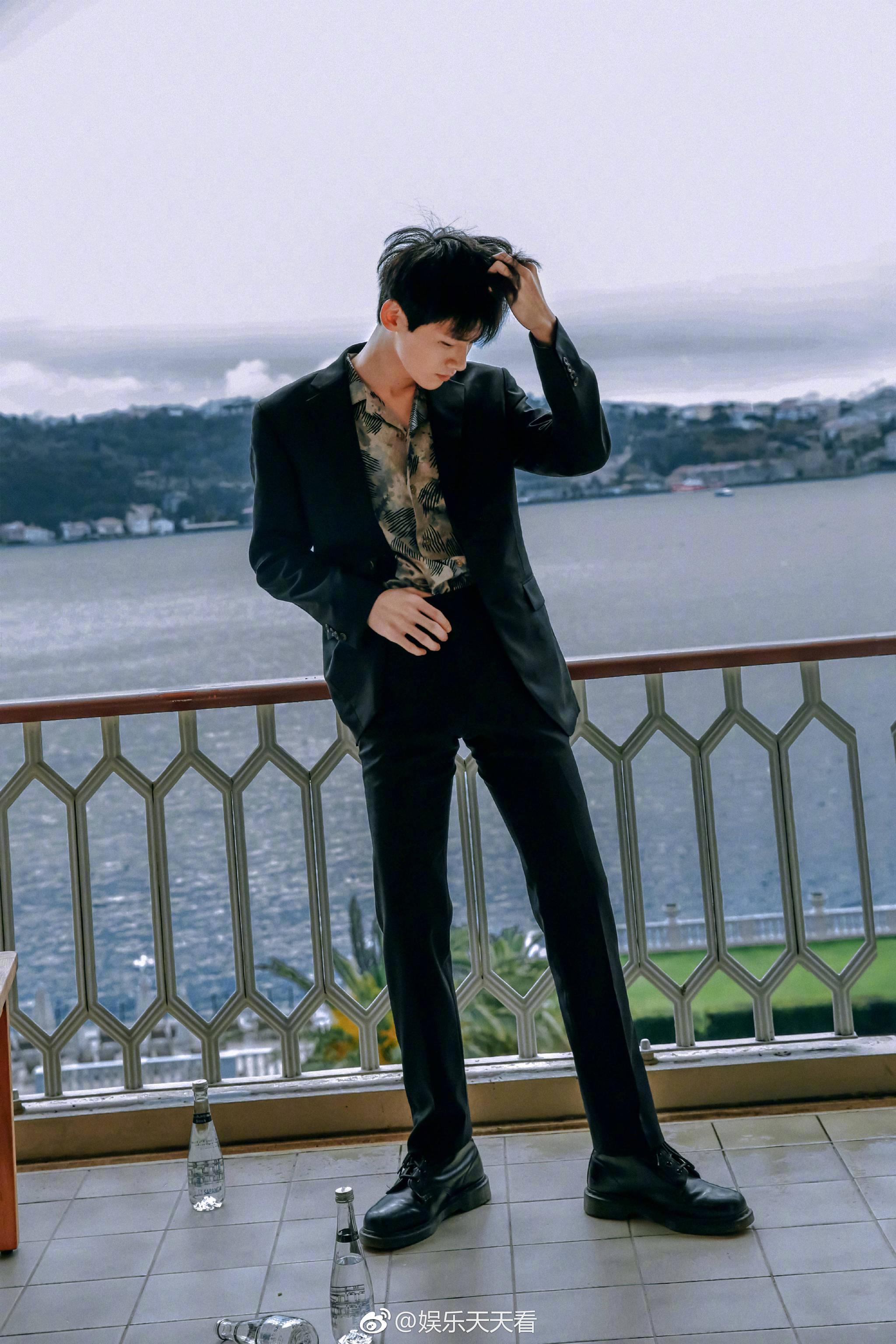 盘点娱乐圈身高183的长腿哥哥们井柏然魏大勋白敬亭陈立农蔡徐