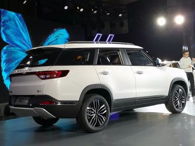 北汽昌河q7上市,售价8.79-14.89万,又一辆路虎揽胜?