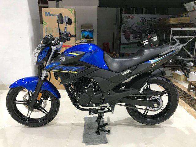 18款雅马哈飞致250到店, 仍售1.98万, 网友: 跟春风250nk怎么比