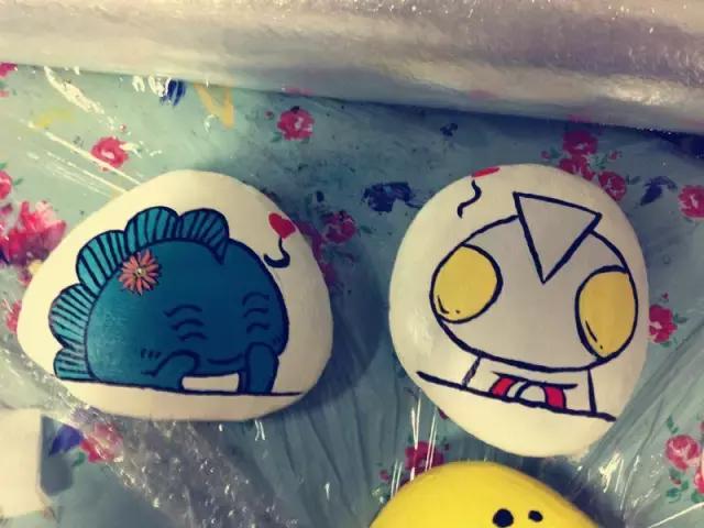 创意无限,石头也疯狂|多啦a梦|任意门|奥特曼_新浪新闻