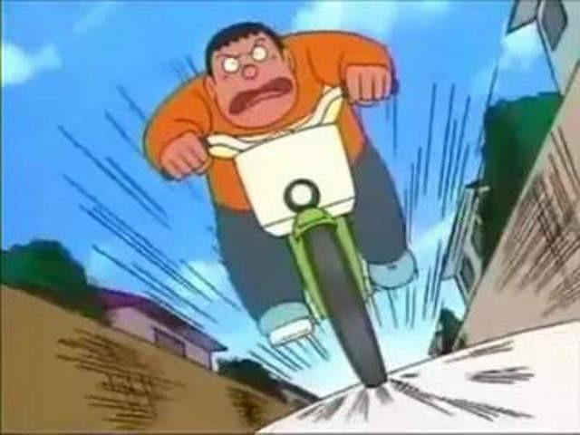 《哆啦a梦》胖虎骑车戴安全帽被吐槽 好孩子真难当