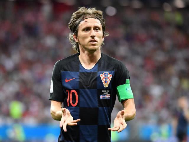 足坛名记爆料莫德里奇即将加盟中超 4000万年薪传闻恐成真?