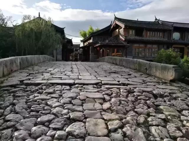 云南这个边陲小镇,古朴宁静赛丽江,来了就不想走|云南|小镇|丽江_新浪