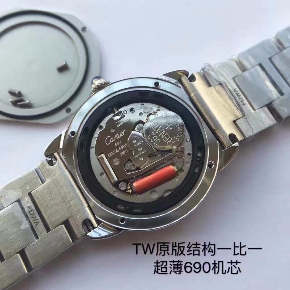 卡地亚伦敦solo系列的女士石英腕表.