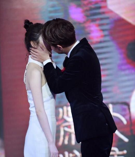 成龙|景甜|任嘉伦_新浪新闻