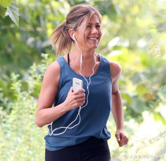 健身保养, 身材曼妙似少女, 19岁nba小鲜肉示爱|玛丽亚·凯莉