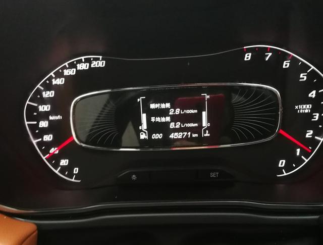 75万买宝骏51045万公里后车主得意地晒出了平均油耗