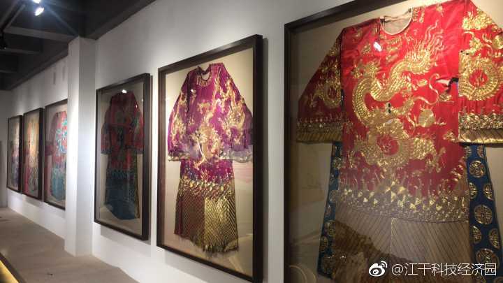 “戏痴”建成戏服博物馆,坐落在江干|博物馆|戏服|王胜红|南宫秀|新禾_新浪新闻
