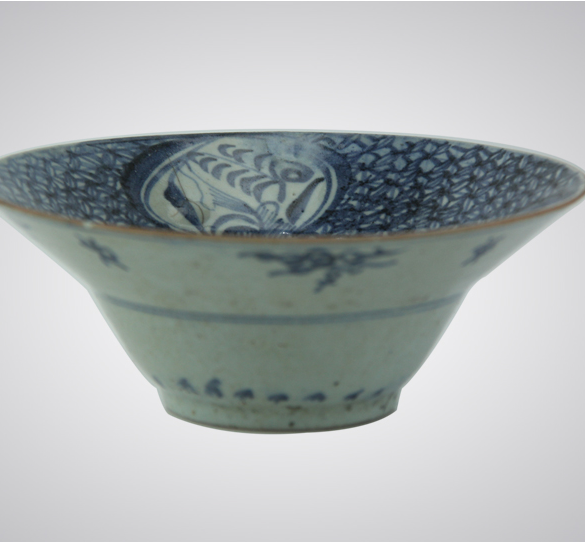 精品赏析清代康熙青花折腹碗