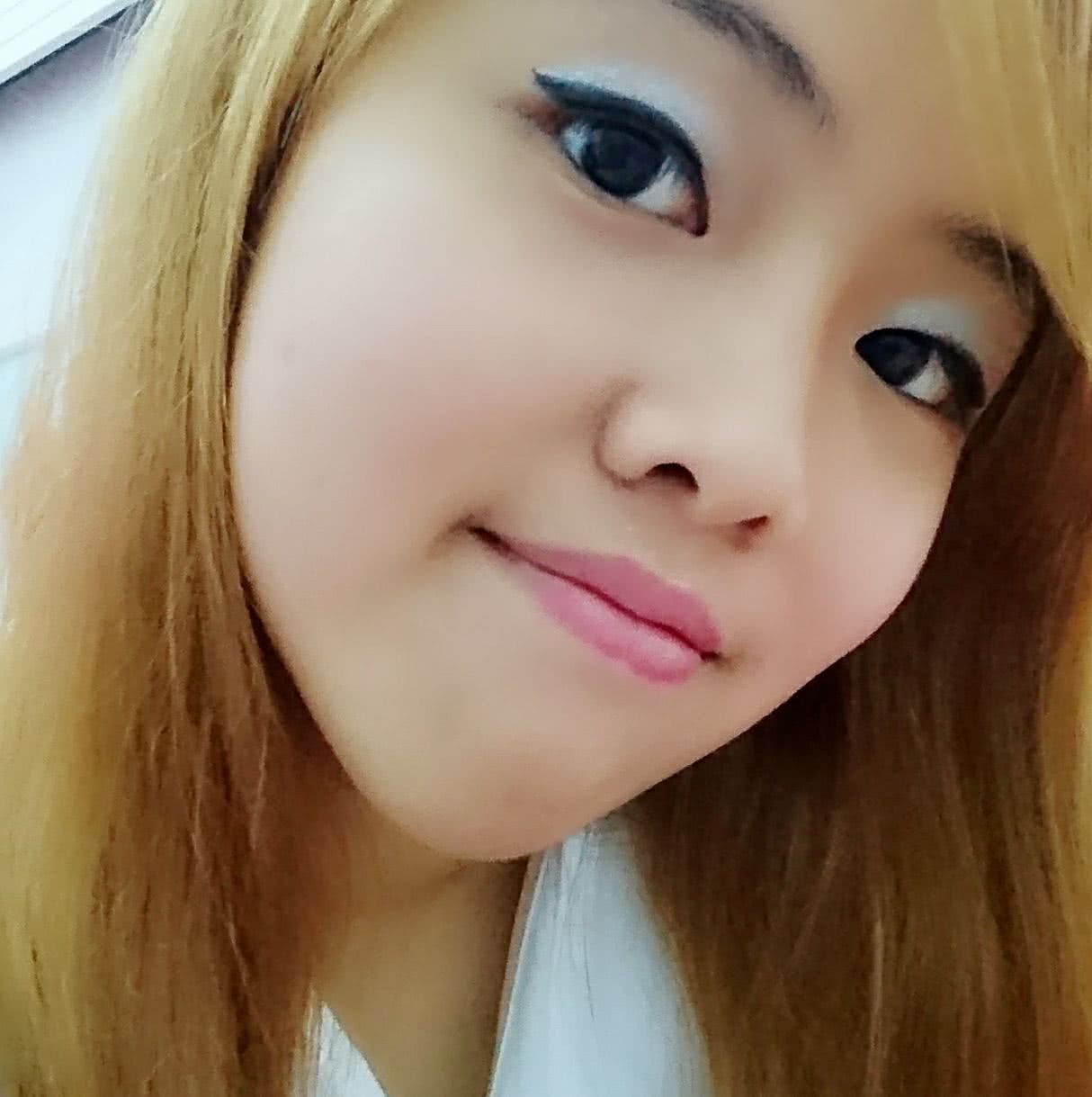 "自信姐"想效仿凤姐成为网红?列出20条择偶标准被网友吐槽