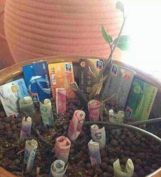 搞笑图片:喝个饮料,我还能知道你今天什么心情