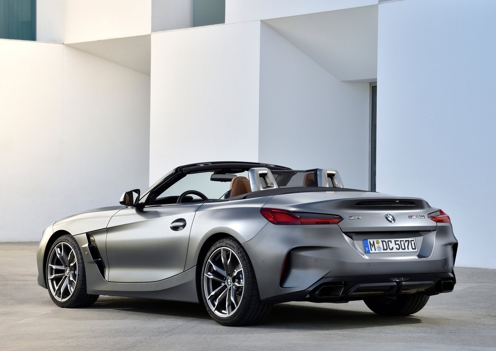 德国车也可以儒雅绅士,实拍宝马z4软顶敞篷