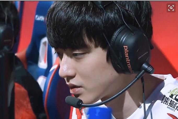 lol:we大舅子脸书发这句话是离开lpl前兆?真爱粉直呼好心疼