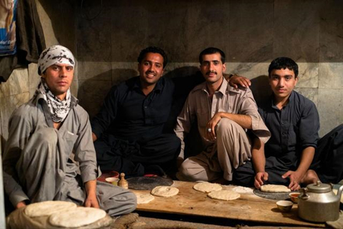 到巴基斯坦旅行,带一万块钱能生活多久?游客: