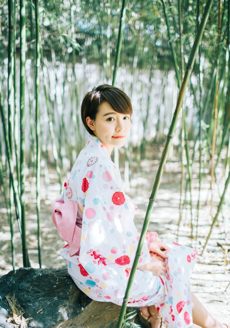 竹林短发和服高颜值少女娇嫩养眼写真集