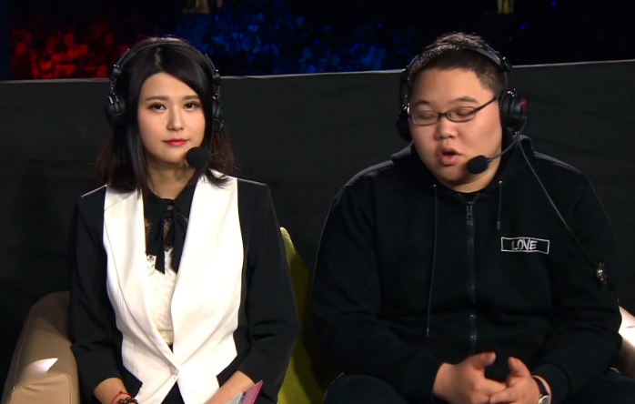 lpl前解说苏小妍晒合照网友期待we微笑重新连接