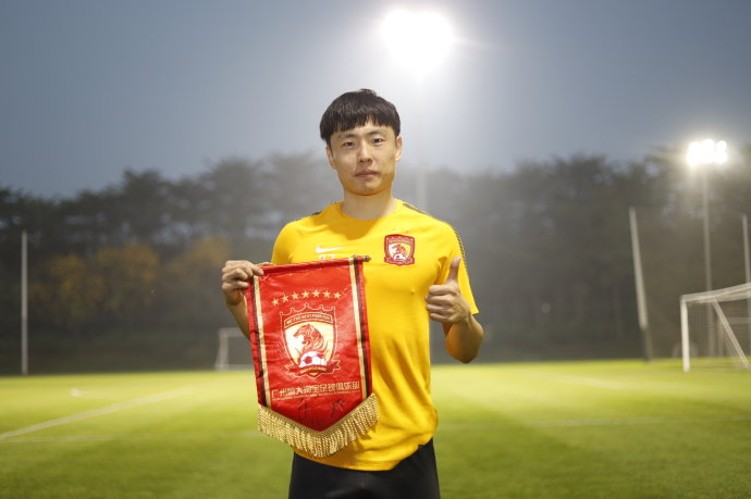 恒大开放日郑龙专访,卡帅没啥不同就是让大家更有自信