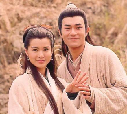 古天乐和佟丽娅在一起 露出的笑容才最真实!