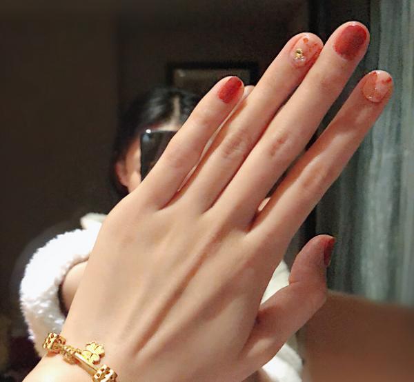 玻璃心or真性情?王思聪前女友手太美被质疑,立马发视频打脸!