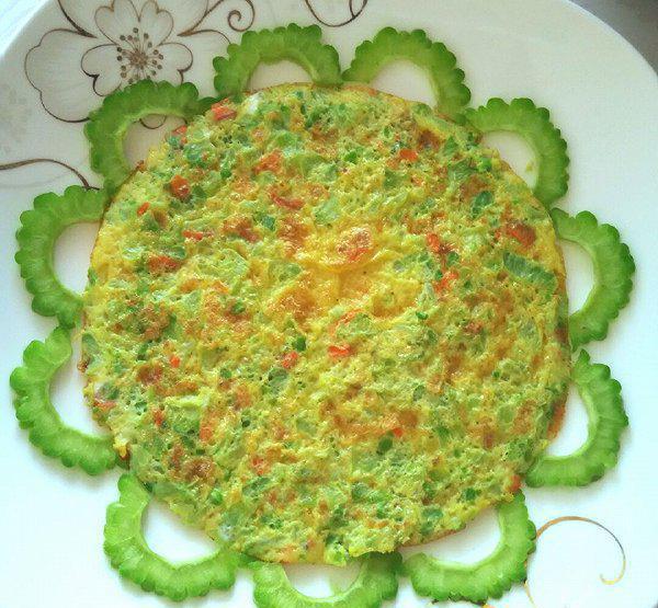 80后年轻妈妈专爱这道苦瓜煎蛋,败火防癌,提高免疫力