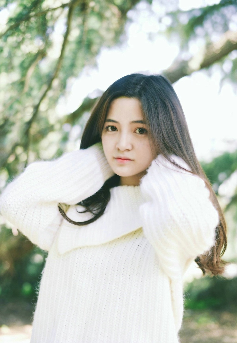 郊外白色毛衣素颜妹子清爽养眼写真集 @微相册 @微博摄影