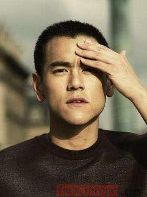 这些男明星的寸头帅照,颜值超高,你能hold住吗?