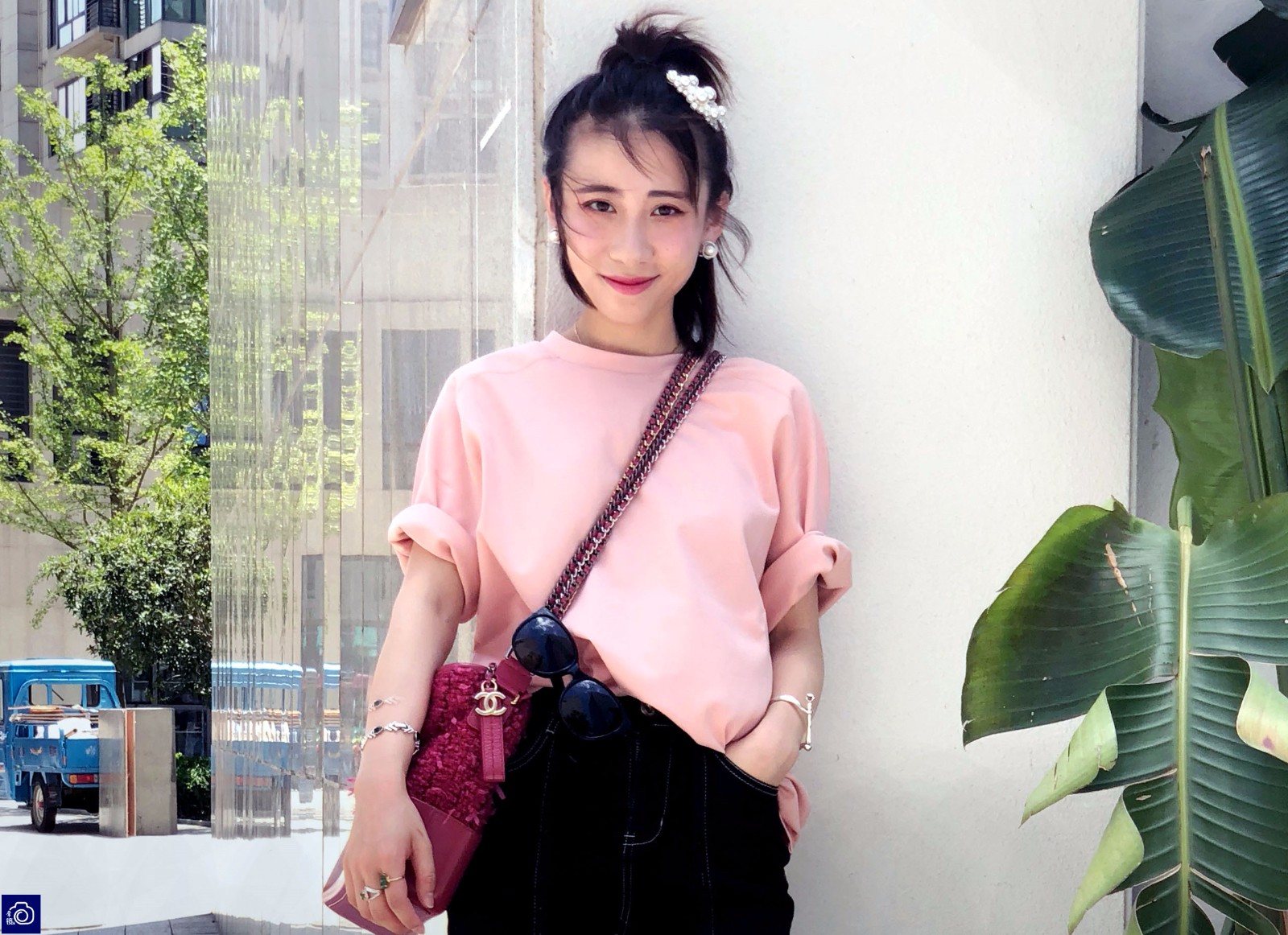 奶奶卖鞋年销800万,奶奶当技术总监月薪4千|奶奶|艾晨|艾超_新浪新闻