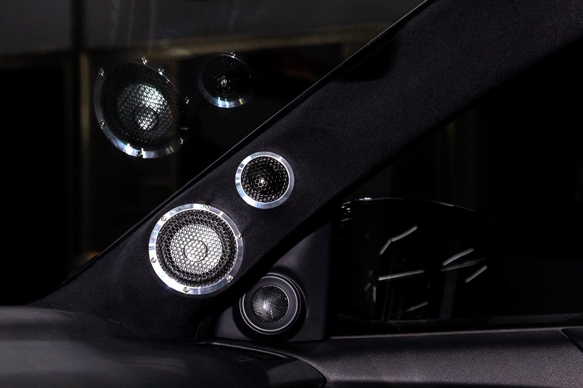 本田雅阁音响改装|佛山顺德音响码头改装|雷贝琴音响改装