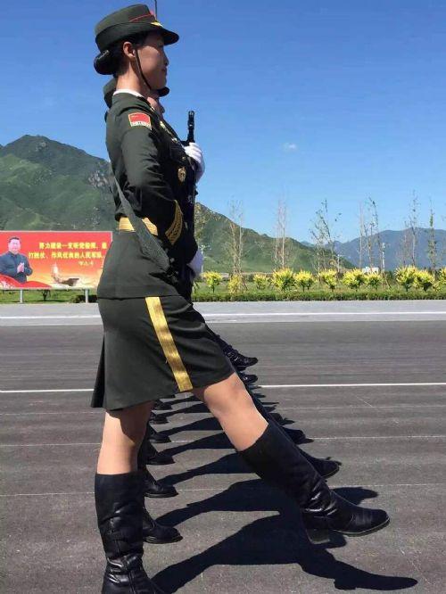 在部队里,女兵训练时遇上生理期怎么办?答案让人想不到