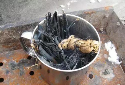 教你一招自制草木灰钾肥!简单实用!