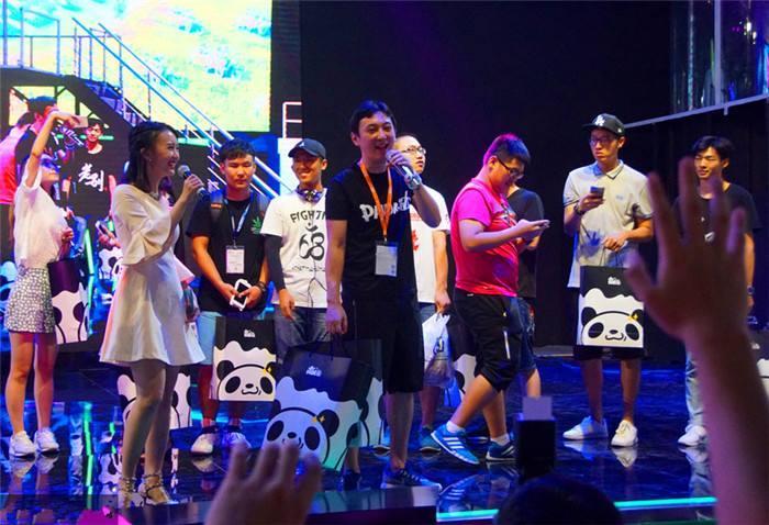 实锤: 王思聪弃坑《逆水寒》金价暴跌80%, 商人