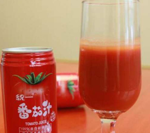 1,生姜味的雪碧假如你在沙漠渴了半天,上帝送来4瓶难喝的饮料,你选哪