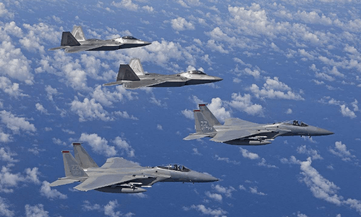 国产歼20太给力了: 逼迫美军不得不接受这一个心痛的现实