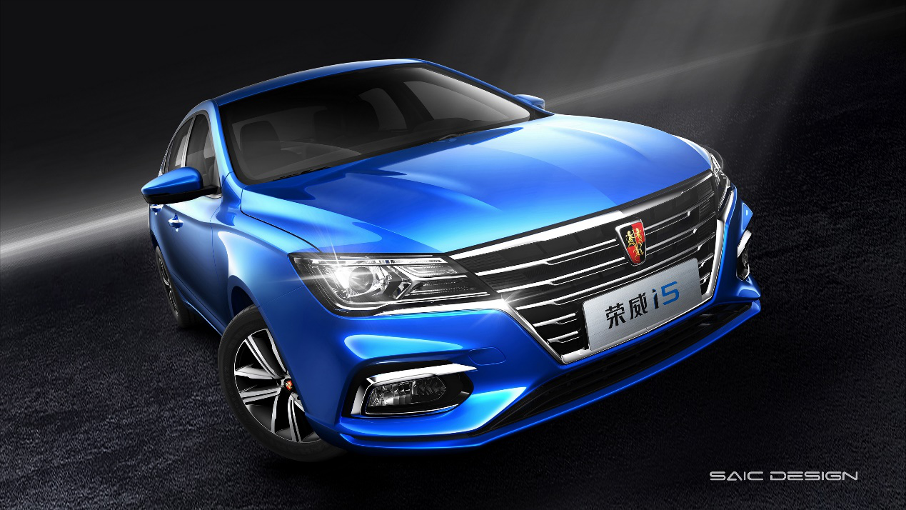 兼具年轻运动与家轿属性,上汽荣威i5官图发布-新浪汽车