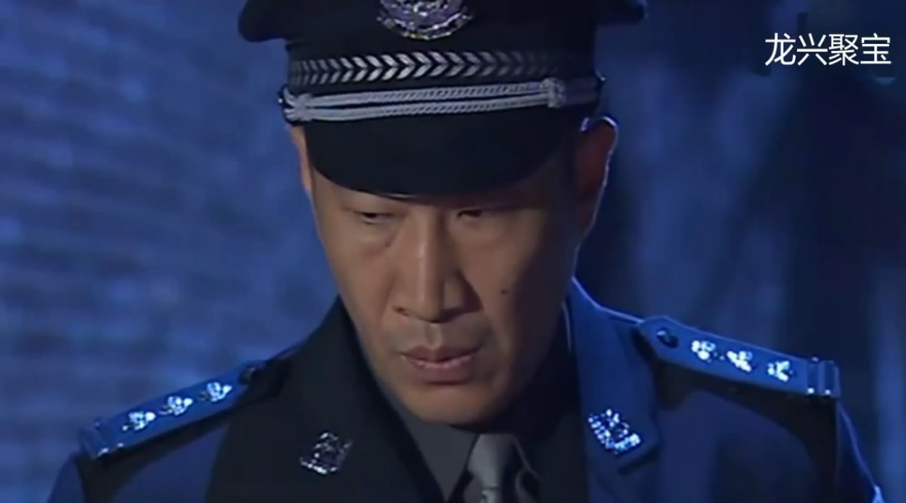 孙红雷《征服》:黑老大刘华强把徐国庆激怒了,太不给面子了