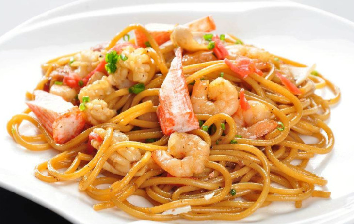 教你做海鲜炒面,超级好吃,赶紧动手试试吧