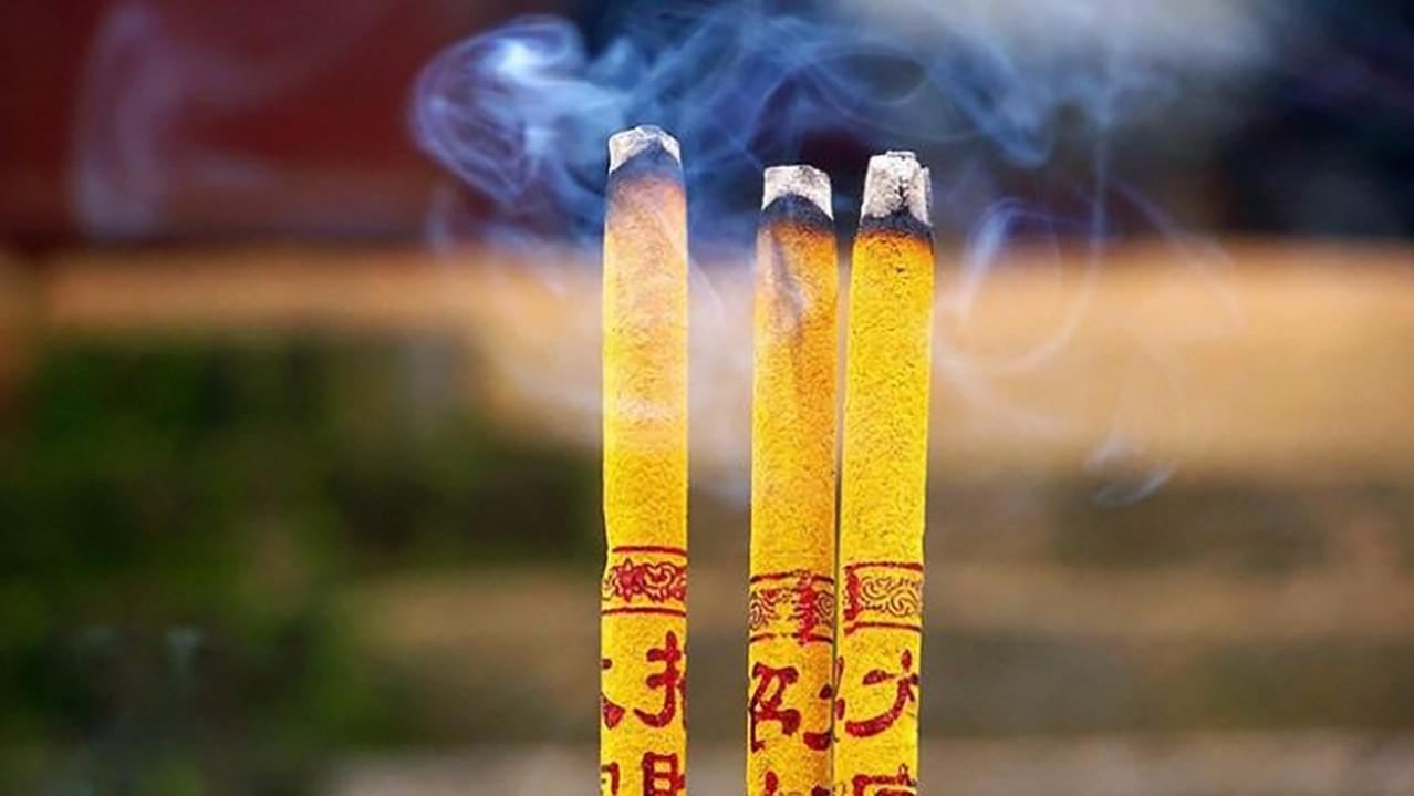 烧香为什么一定要烧三根?看完恍然大悟