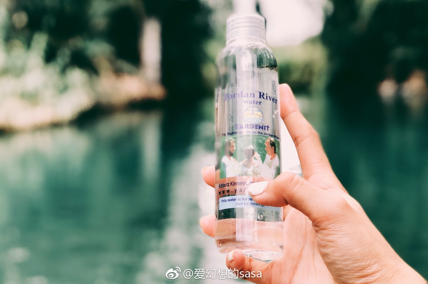 d6 约旦河洗礼处装一瓶圣水带回来