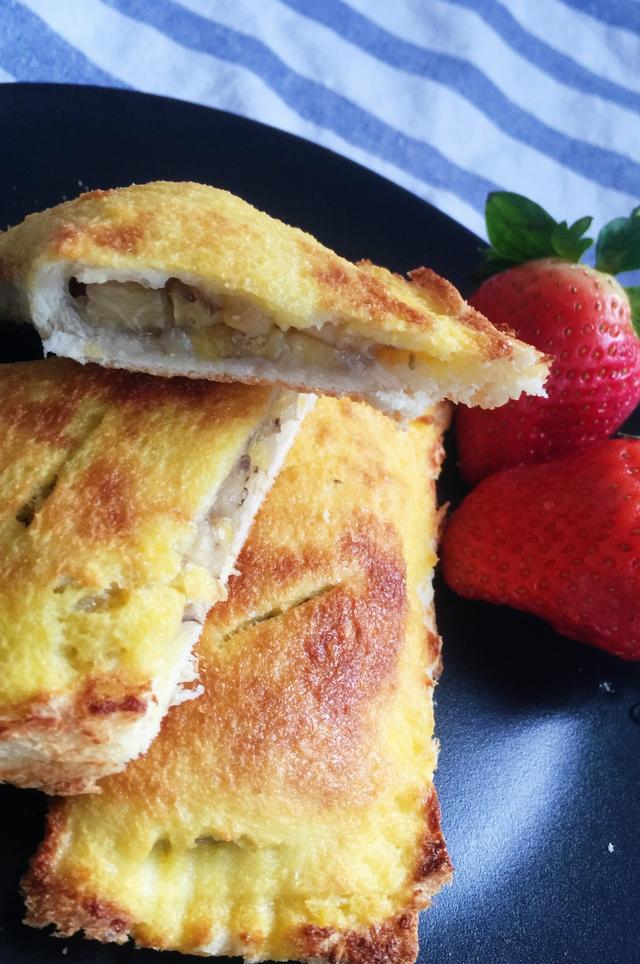 操作简单却非常美味的香蕉吐司派