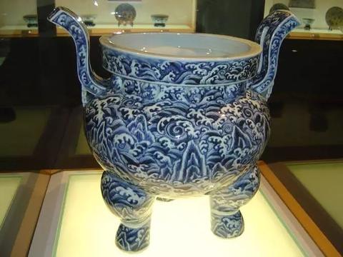文物介绍——明宣德青花寿山福海纹瓷炉_新浪新闻