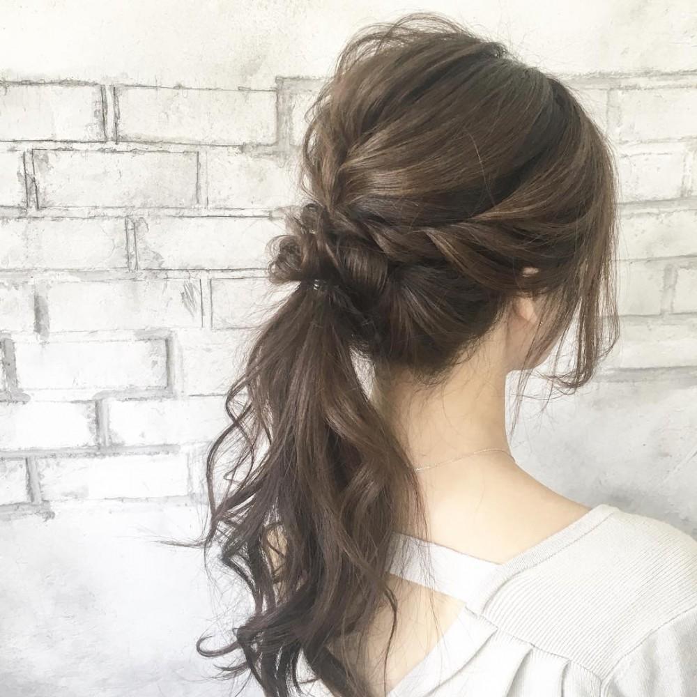 朝气马尾发型的5个小技巧