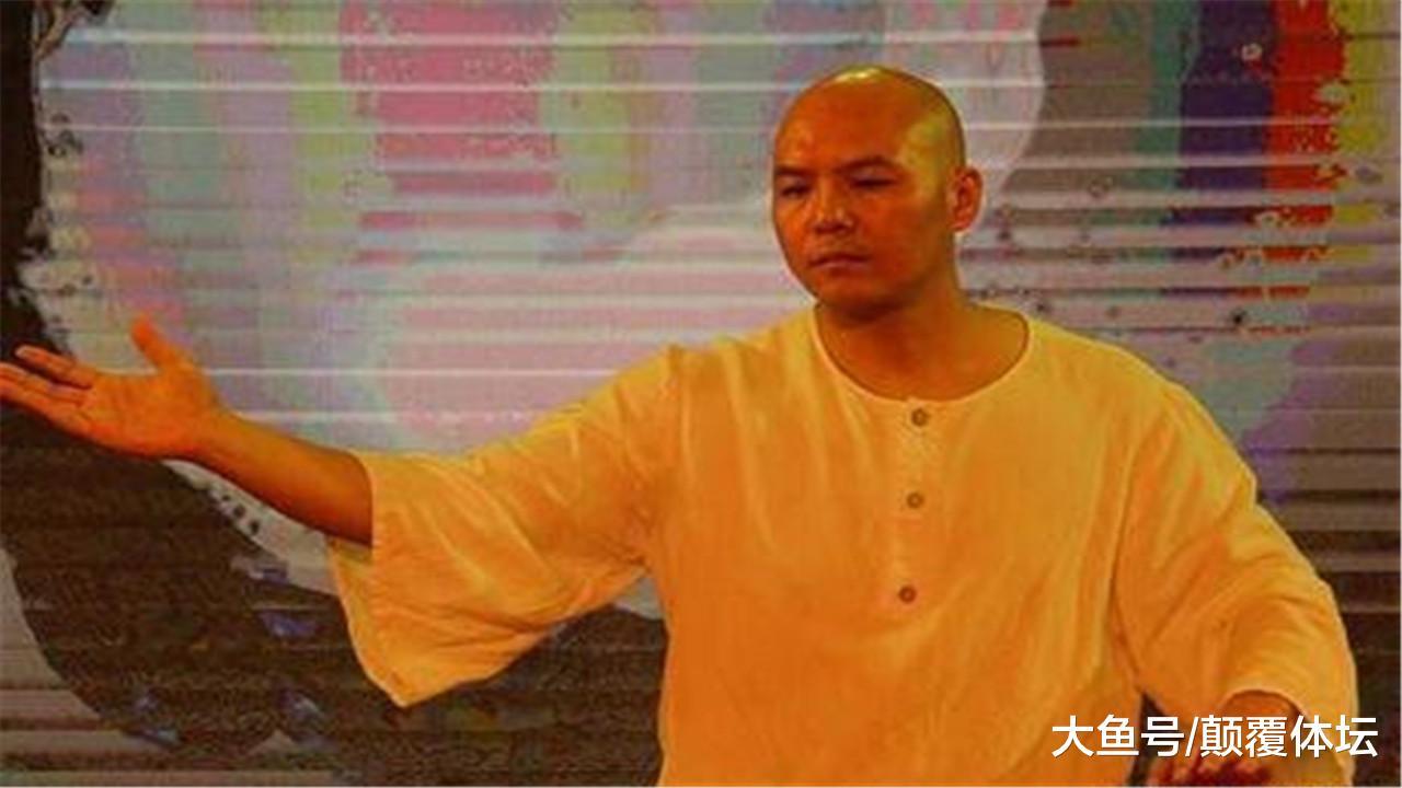 太极大师王占军回应格斗狂人: 中华武术讲究武德他不是好人!